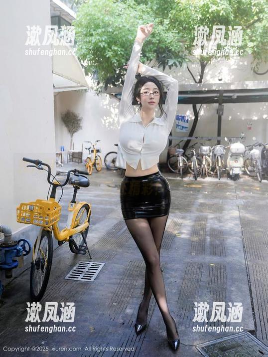 秀人网-豆瓣酱 秀人网 - 豆瓣酱校园全套,作品居然比课堂还精彩!