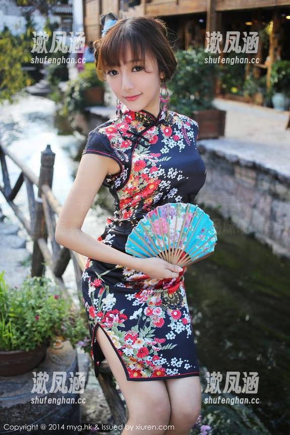 美媛馆-小兜儿 美媛馆 - 毛衣把小兜儿捂得严严实实,精选的写真里暗藏玄机,得慢慢品味哦~