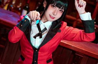 无圣光照耀的虎森森，厨房里的兔女郎间谍潜伏中…