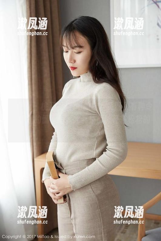 蜜桃社-桃乃香Tina 蜜桃社 - 桃乃香Tina的白丝美图,有种令人窒息的慵懒感,尤其是那种轻轻松松的姿态。