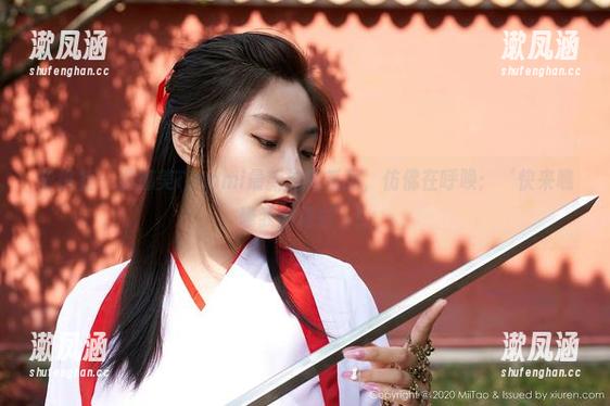 蜜桃社-缇娜美Tinami 蜜桃社 - 缇娜美Tinami最新油亮系列,仿佛在呼唤:‘快来瞧瞧我的精彩’!