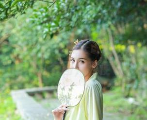 轰趴猫 – 每一滴水都在说话，Ellie艾栗栗的浴缸套图，随便下载！