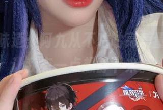 旗袍的味道：阿九从不咕咕高质量美图，让我有一点想静下来。