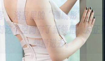 青豆客 – 浴室里的“谭晓彤”，一组图集让我对这个空间有了新领悟，反正我现在想搬进去。