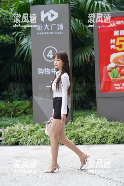 高清在线，魔镜街拍带你追溯那些散落的时光，信不信随你